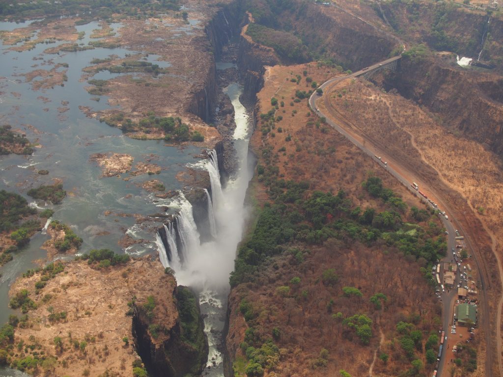 Falls von links
